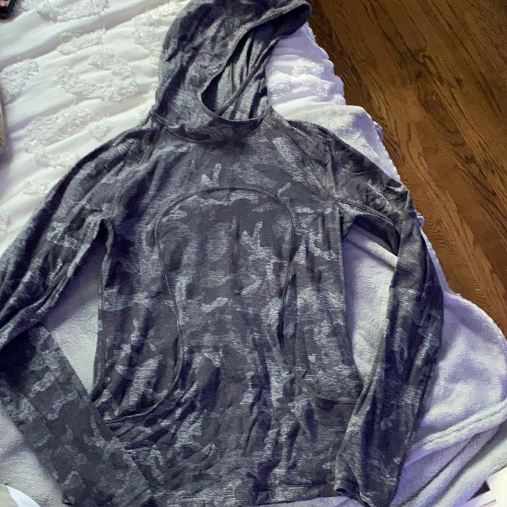 Lululemon Pullover - image 1